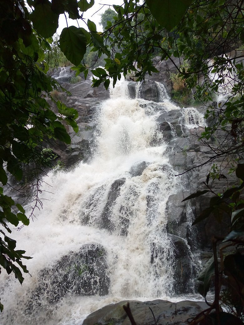 muhoma falls